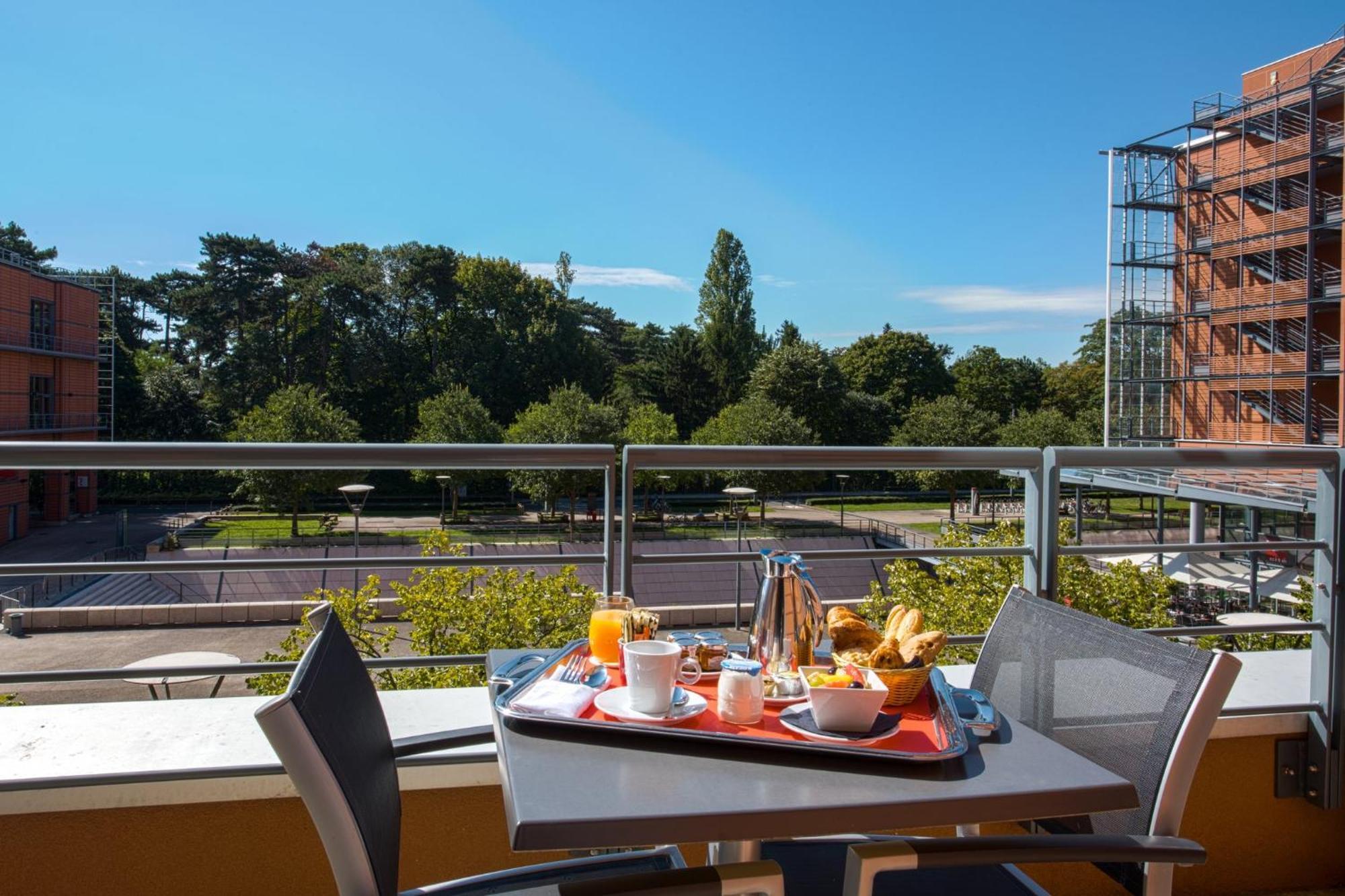 Crowne Plaza - Cite Internationale