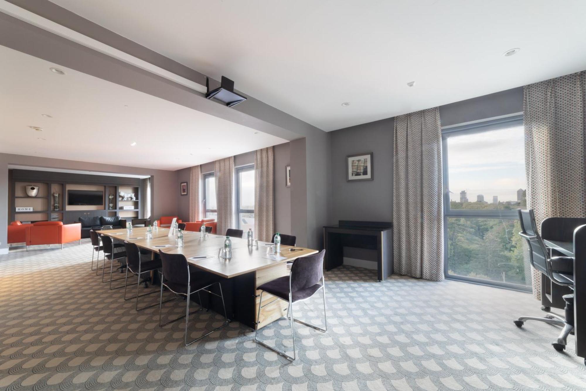Crowne Plaza - Cite Internationale