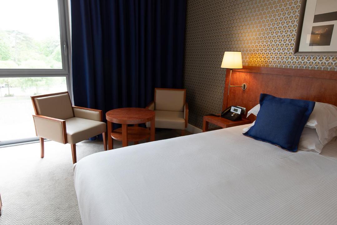 Hotel Crowne Plaza - Cite Internationale 4*